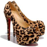 Christian Louboutin Peep Toe Leopardo Inspired.